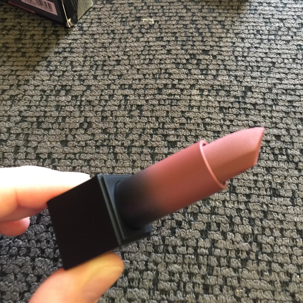 Huda lipstick make up name brand all new